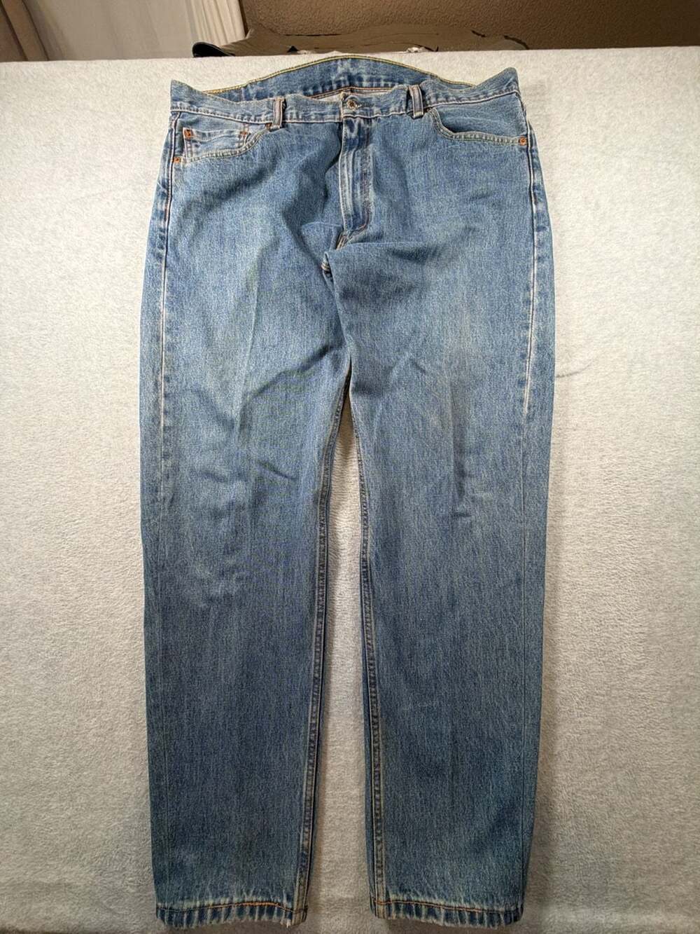 Levi's 505 Regular Fit Straight Leg Jeans Men's W42 L32 Medium Wash Blue Denim